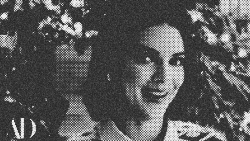 Heirlooms and Heartstrings: The Emotional Power of Personalized Decor